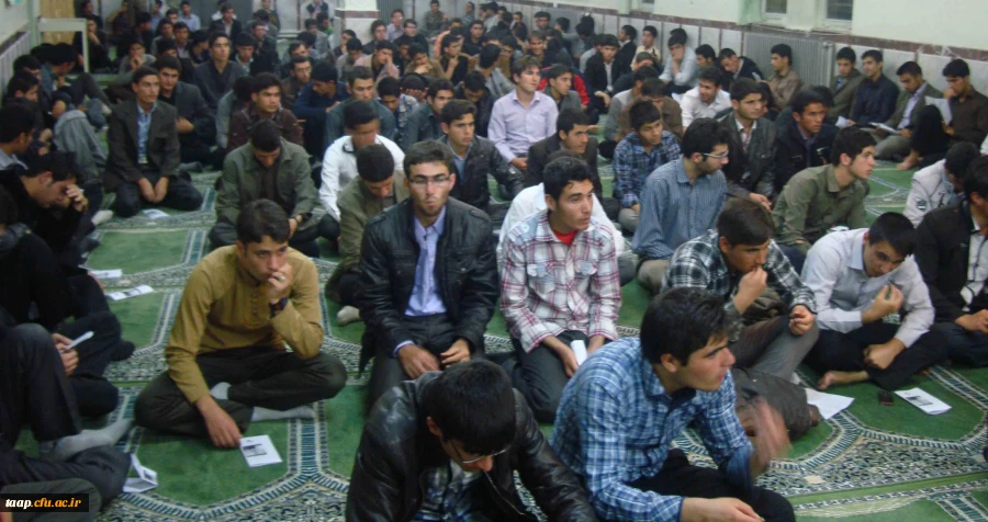 مراسم عزاداری در شب شهادت حضرت فاطمه الزهرا (س) برگزار شد :در شب شهادت بانوی دو عالم، سرور و پیشوای بانوان جهان هستی حضرت فاطمه الزهرا سلام الله علیها