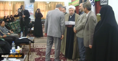 دکتر سبحانی مشاور عالی سرپرست دانشگاه فرهنگیان در مراسم هفته پژوهش عنوان کرد:پـژوهـش؛ رمزگشایی از اسرار هستی است.