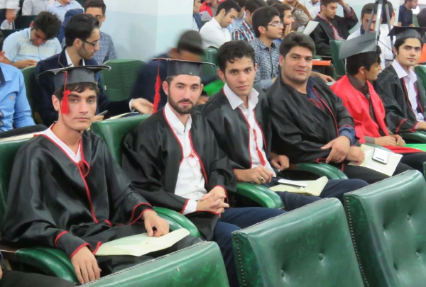 دانشجو معلمان ورودی 91 پردیس علامه امینی دانشگاه فرهنگیان استان آذربایجان شرقی پایان دانش آموختگی خود را جشن گرفتند. 9