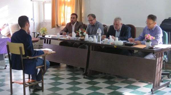 در پردیس علامه امینی در حال برگزاری است:

آغاز مصاحبه از داوطلبان ورود به دانشگاه فرهنگیان 
 4