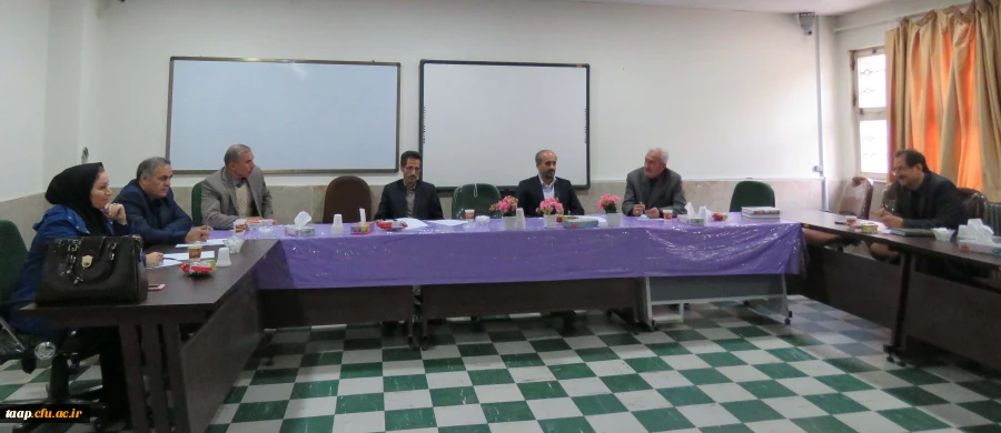 جلسه مشترک دپارتمان علوم انسانی پردیس علامه امینی (ره) با گروه درسی ادبیات اداره کل
وانجمن علمی ادبی استان