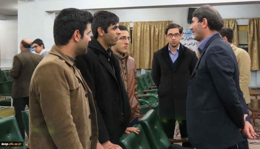 نشست صمیمی هیئت رئیسه دانشگاه با دانشجو معلمان