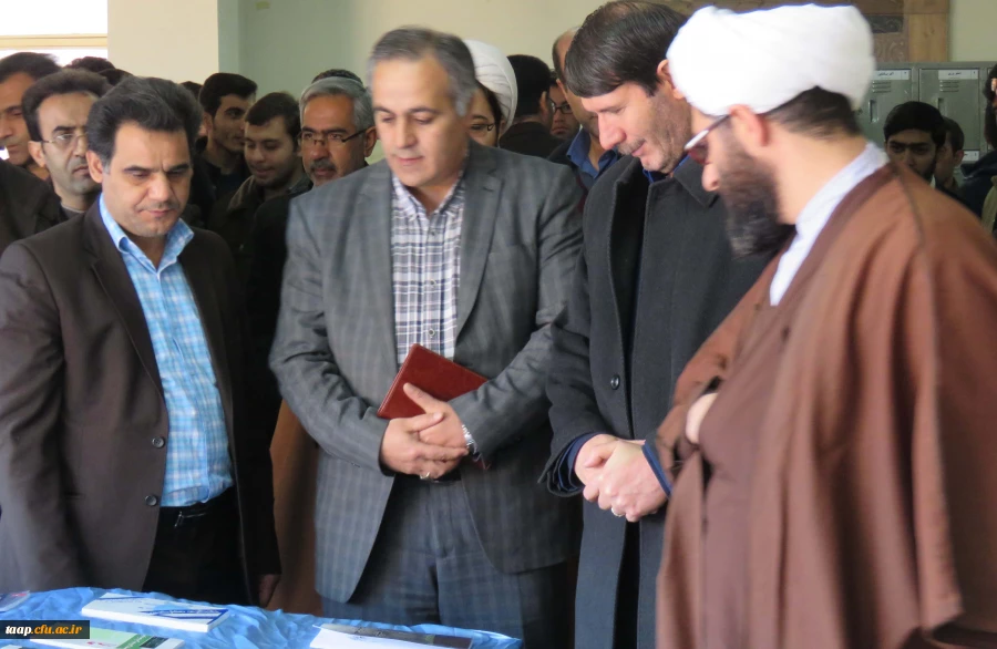 برنامه های هفته پژوهش در پردیس علامه امینی (ره) برگزار گردید