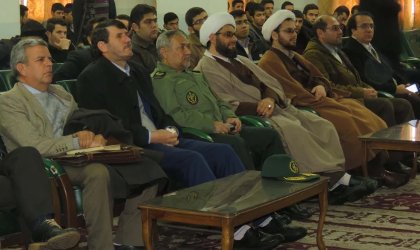 مراسم گرامیدشت روز بصیرت و تجدید میثاق با ولایت در پردیس علامه امینی (ره)