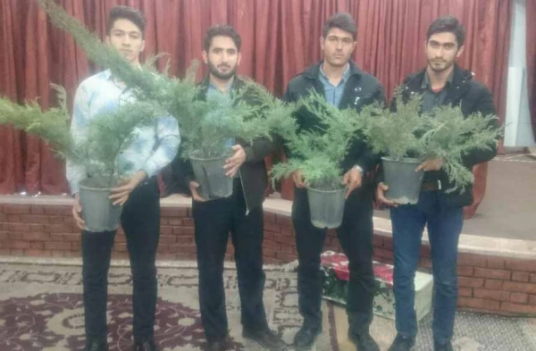 برگزاری مراسم روز درختکاری در پردیس علامه امینی(ره)