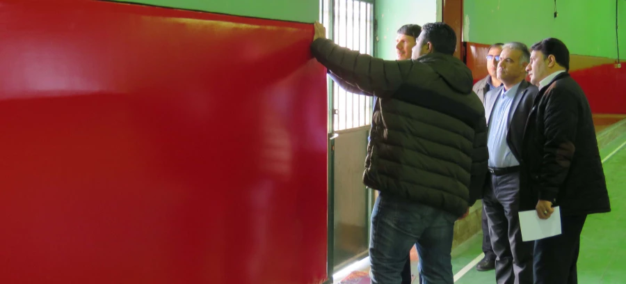 نصب دیوارپوش های ایمن سالن ورزشی الغدیر