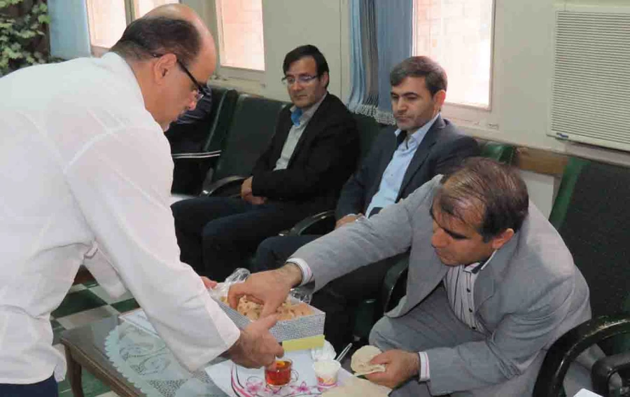 برگزاری سمینار"معلم پیوند نسل ها"درپردیس علامه امینی(ره)