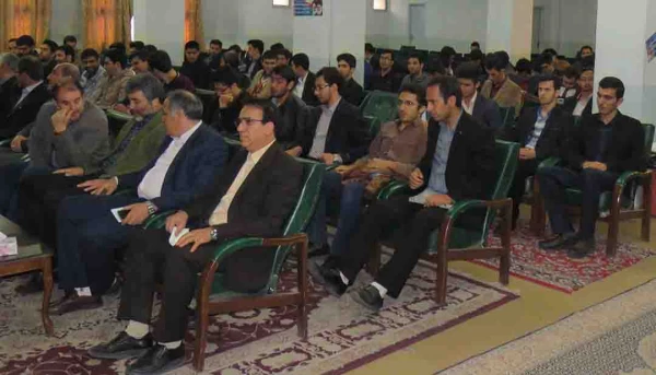 برگزاری سمینار"معلم پیوند نسل ها"درپردیس علامه امینی(ره)