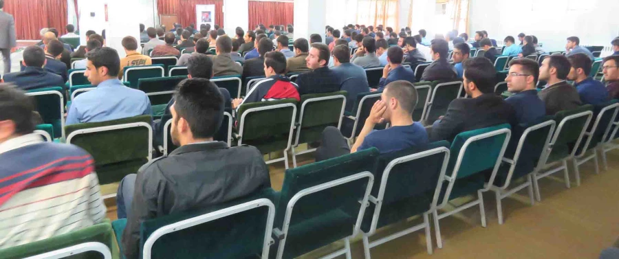 حضور نائب رئیس مجلس شورای اسلامی در پردیس علامه امینی(ره)