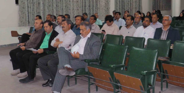 مراسم تجلیل از مدیران مدارس میزبان کارورزی دانشجو معلمان