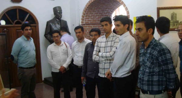 تبریز گردی مهارت آموزان ماده 28 به همراه جمعی از دانشجویان ناپیوسته