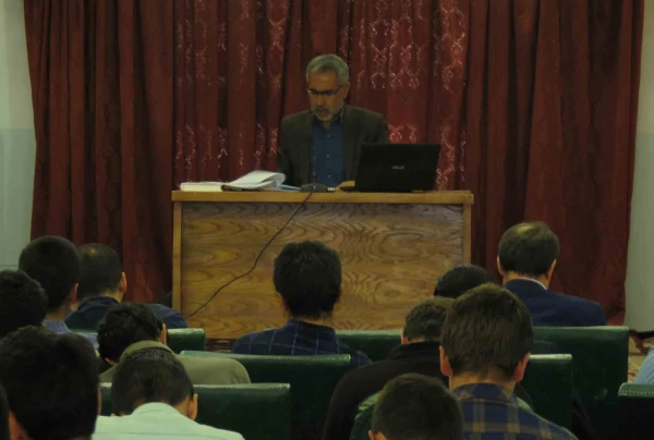 نشست صمیمی حراست دانشگاه با دانشجو معلمان