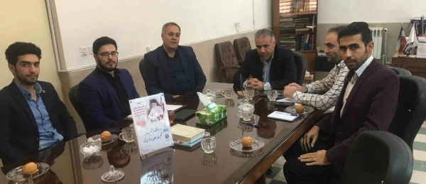 نشست صمیمی هیئت رئیسه پردیس علامه امینی(ره)با اعضای شورای مرکزی انجمن اسلامی دانشجو معلمان