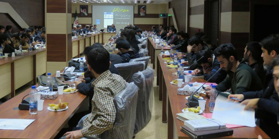 نشست علمی با موضوع تولید محتوای الکترونیکی