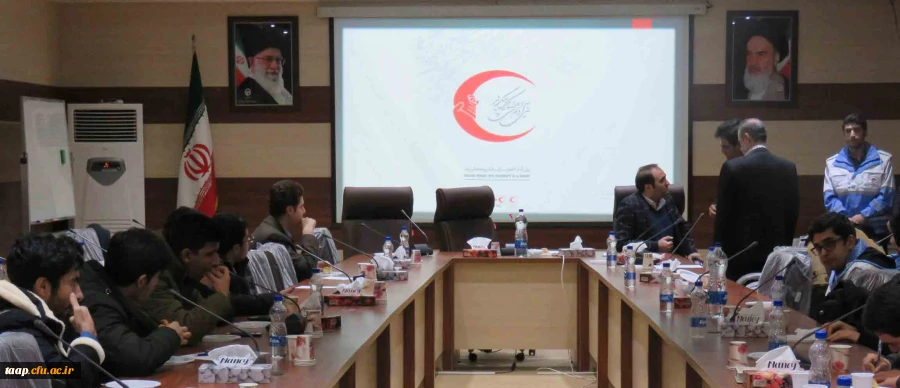 نشست هم اندیشی کانون هلال احمر