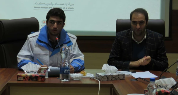 نشست هم اندیشی کانون هلال احمر