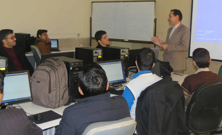 کارگاه آموزشی نرم افزار LaTeX