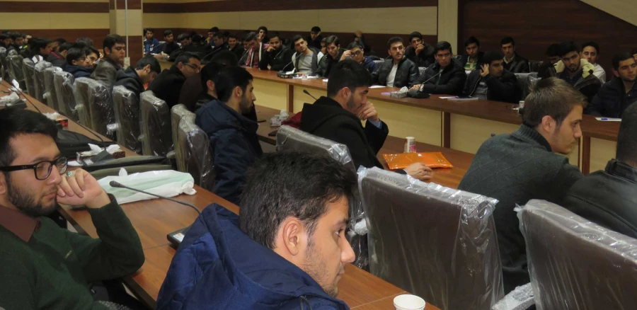 نشست صمیمی با دانشجو معلمان رشته علوم تربیتی