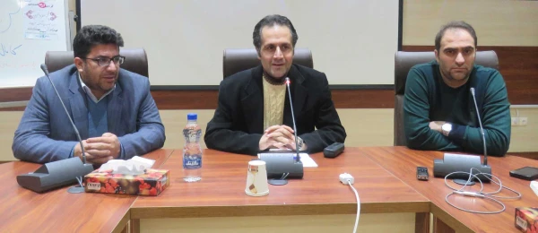 کرسی آزاد اندیشی با موضوع منشور حقوق دانشجوئی