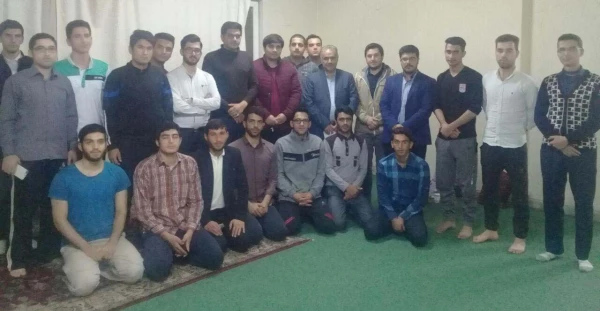 دکتر حاجی علیزاده در جمع دانشجو معلمان :