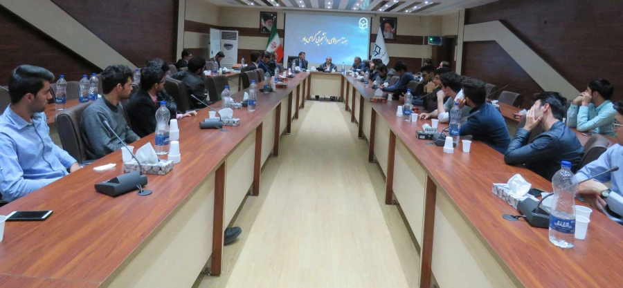 نشست صمیمی به مناسبت هفته سراهای دانشجویی