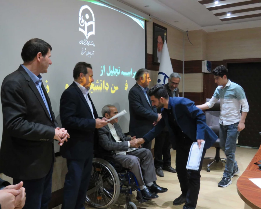 نشست صمیمی به مناسبت هفته سراهای دانشجویی