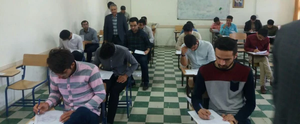 بازدید از روند برگزاری امتحانات پایان نیم سال تحصیلی 96-97