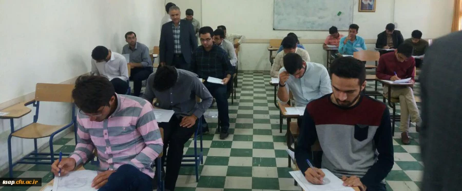 بازدید از روند برگزاری امتحانات پایان نیم سال تحصیلی 96-97