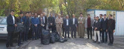 پاکسازی محوطه پردیس با هدف ارتقا فرهنگ حفاظت از محیط زیست