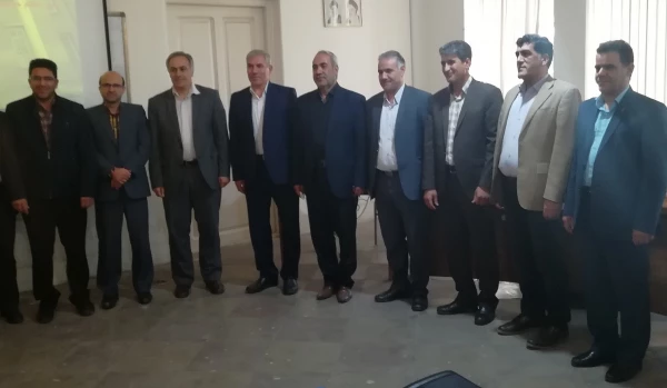 اولین جلسه دفاع از پایان نامه کارشناسی ارشد آموزش زبان فارسی