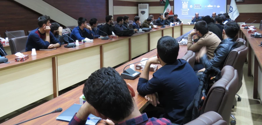 نشستی با عنوان "تربیت بدنی ودفاع مقدس "