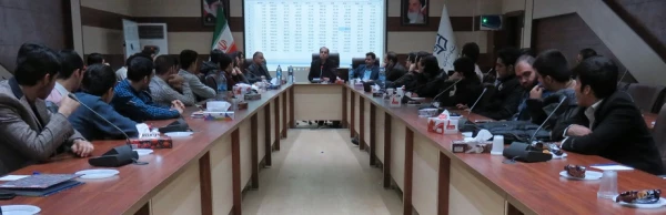 کارگاه آشنایی با نرم افزار تحلیل داده ها SPSS