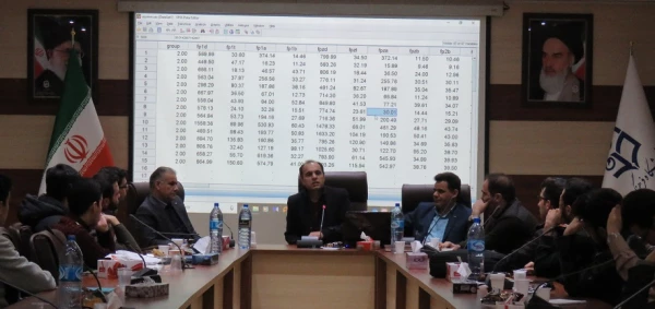 کارگاه آشنایی با نرم افزار تحلیل داده ها SPSS