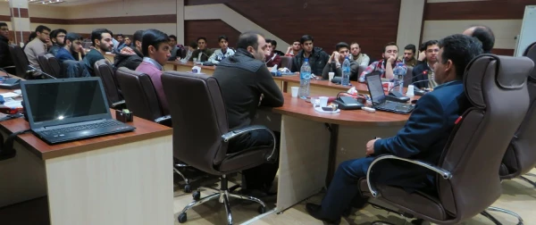 کارگاه آشنایی با نرم افزار تحلیل داده ها SPSS