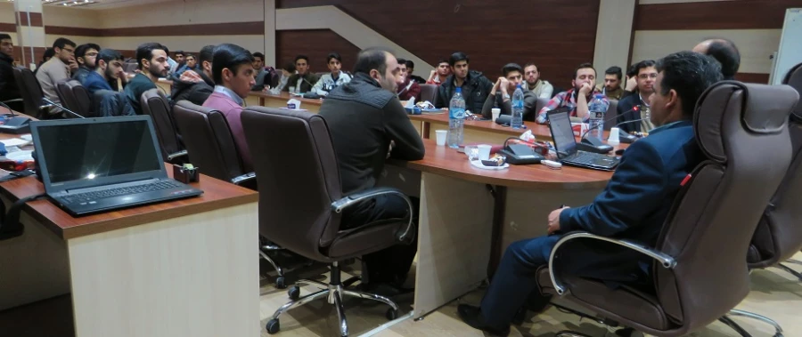 کارگاه آشنایی با نرم افزار تحلیل داده ها SPSS