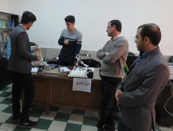 مسابقه طراحی و ساخت سازه" نجات تخم مرغ"