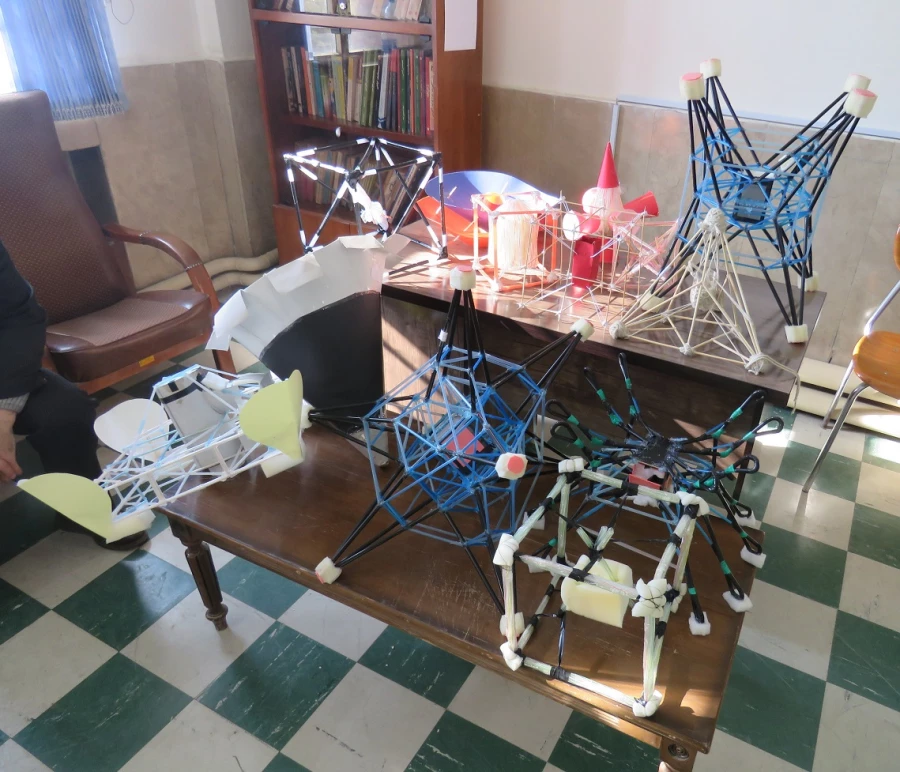 مسابقه طراحی و ساخت سازه" نجات تخم مرغ"