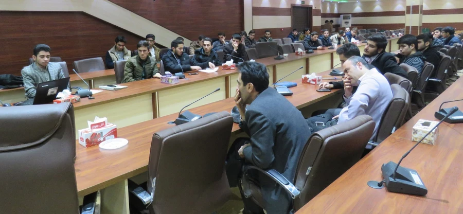 بررسی موضوع سیاه چاله های ریاضی