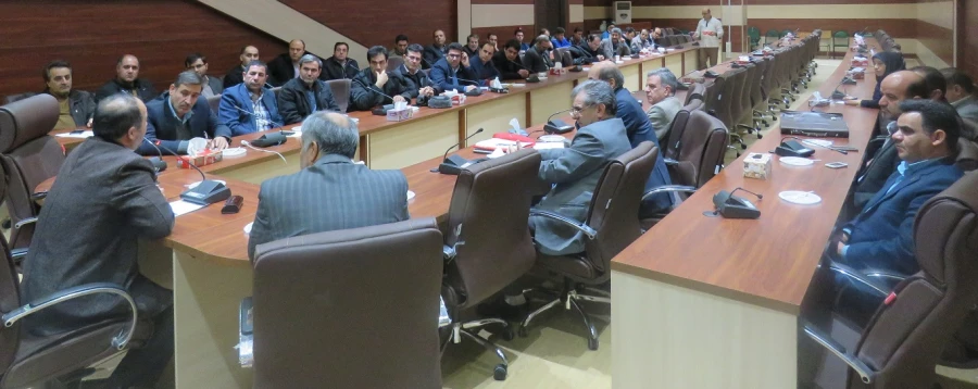 حضور در اجتماع عظیم مردمی و برگزاری نشست های علمی - سیاسی