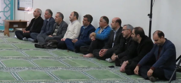 حضور در اجتماع عظیم مردمی و برگزاری نشست های علمی - سیاسی