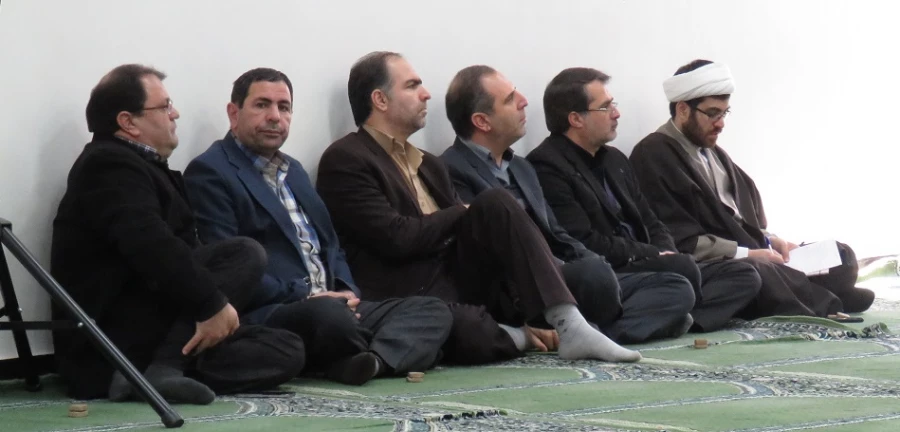 حضور در اجتماع عظیم مردمی و برگزاری نشست های علمی - سیاسی