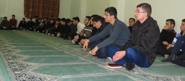 ویژه برنامه ایام فاطمیه و بزرگداشت دهه فجر انقلاب اسلامی