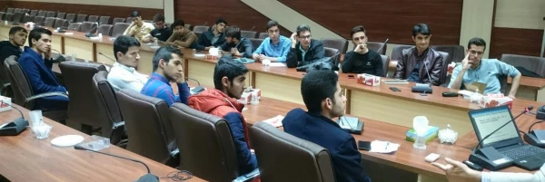 کارگاه آموزشی چالش ها و فرصت ها در پژوهش های دانشجویی