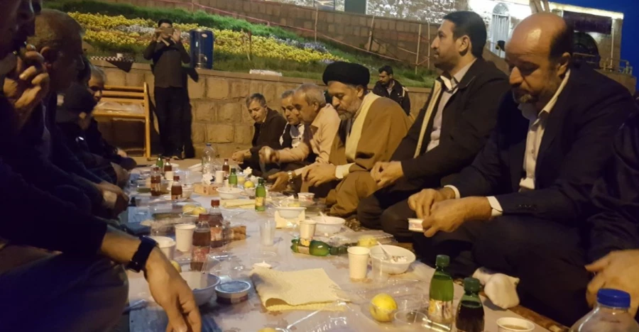 ضیافت افطاری دانشجو معلمان پردیس علامه امینی(رض)