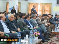 راه توسعه از مدرسه می گذرد و معلمان فرماند هان این مسیر مهم و ارزشمند هستند. 2