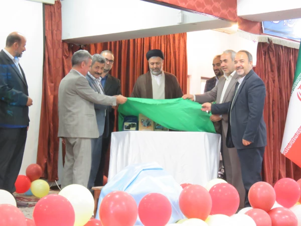 راه توسعه از مدرسه می گذرد و معلمان فرماند هان این مسیر مهم و ارزشمند هستند. 2