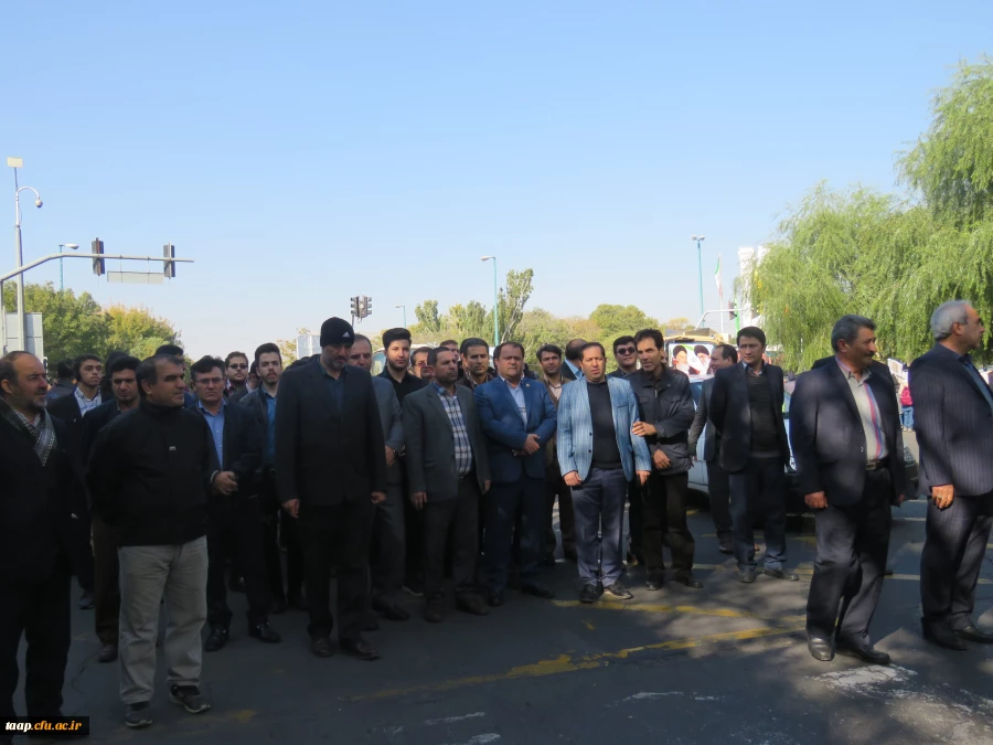 همزمان باسراسر کشورمدیریت امور پردیسهای دانشگاه فرهنگیان استان به همراه اساتید  دانشجومعلمان  و جمعی از کارکنان دوشادوش مردم غیور کلان شهر تبریز  در راهپیمایی یوم ا... 13 آبان ، حماسه آفریدند. 3