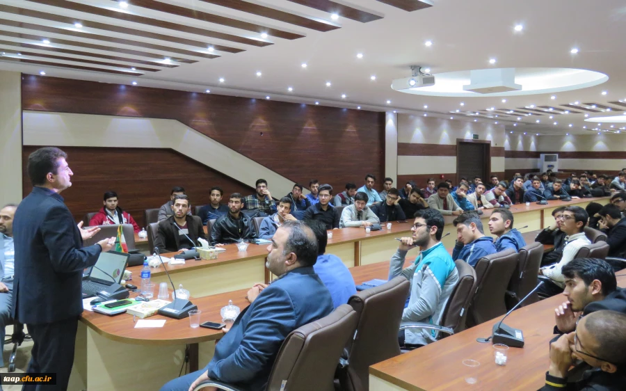 کارگاه پیشگیری از اعتیاد برای دانشجو معلمان پردیس علامه امینی تبریز، با حضور دکتر همتی رئیس مرکز آموزشی و پژوهشی  شمال غرب کشوردر محل سالن شمس برگزار گردید 2