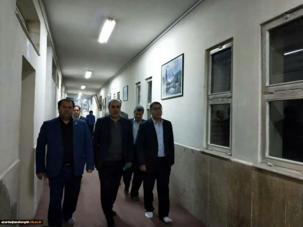 بازدید معاونت دانشجویی دانشگاه فرهنگیان به نمایندگی از دکتر خنیفر برای بررسی ابعاد زلزله آذربایجان شرقی از دانشگاه فرهنگیان این استان 2