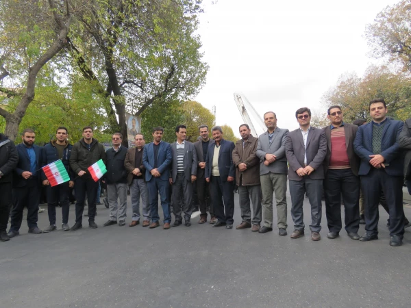 حضور اساتید،کارکنان و دانشجومعلمان
در راهپیمایی و تجمع مردمی حمایت از امنیت و اقتدار در کشور 
 2